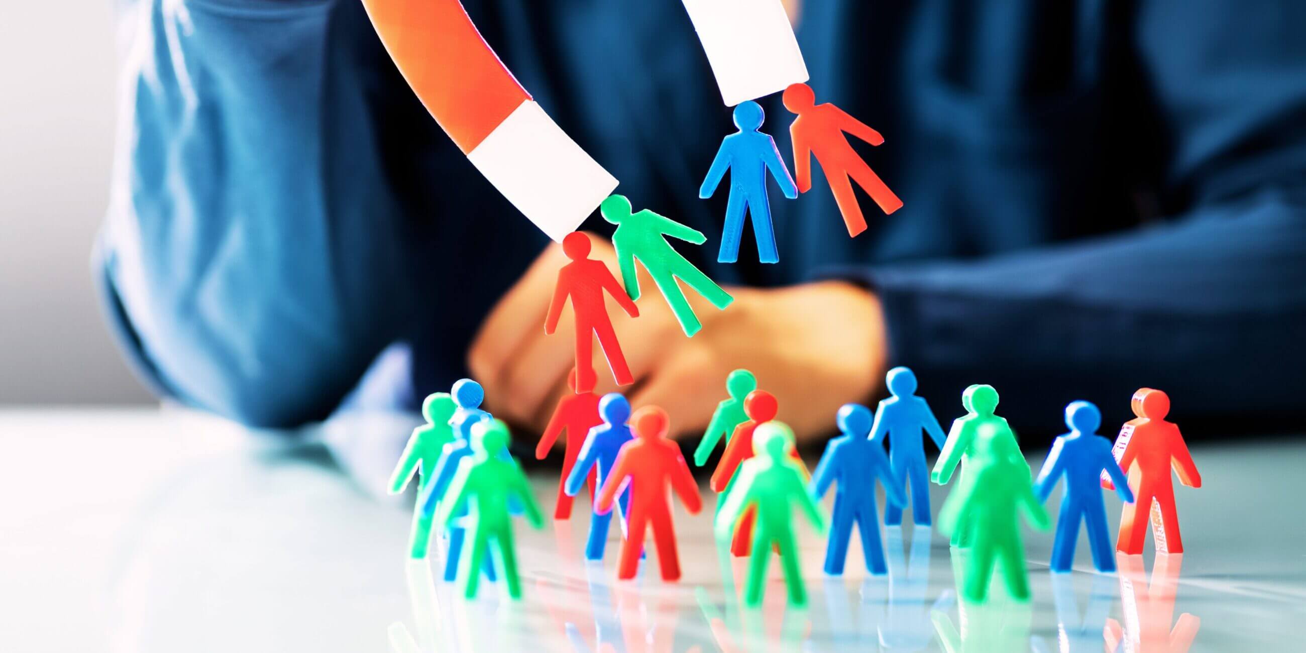 LinkedIn oder Website? Die beste Wahl für B2B Unternehmen